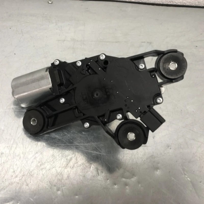 Motoras stergator haion / Ford Focus MK3 2011 / Caroserie, oglinzi si faruri