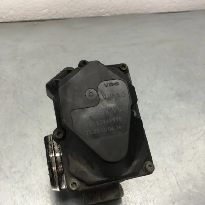 Clapeta de acceleratie / Volkswagen Passat B7 2011 / Motor, racire si evacuare