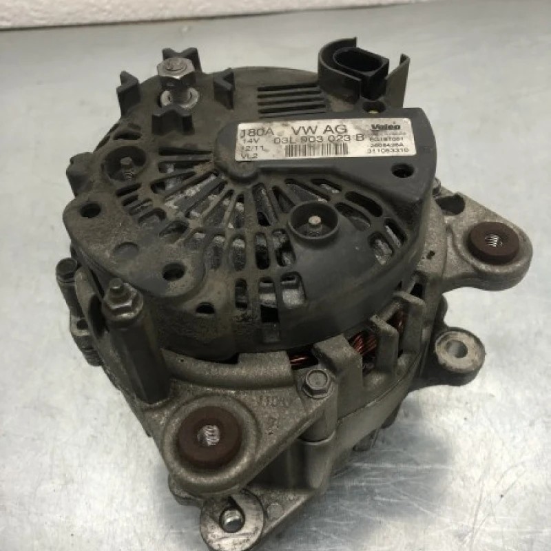 Alternator Volkswagen Passat B7 2012