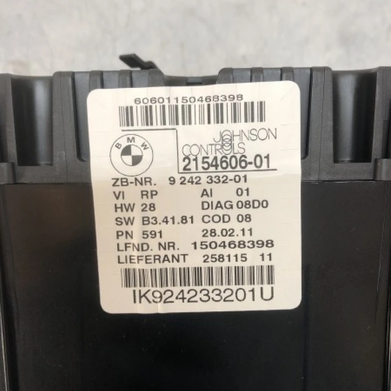 Ceas bord / BMW Seria 1 E87 2011 / Audio si electronice