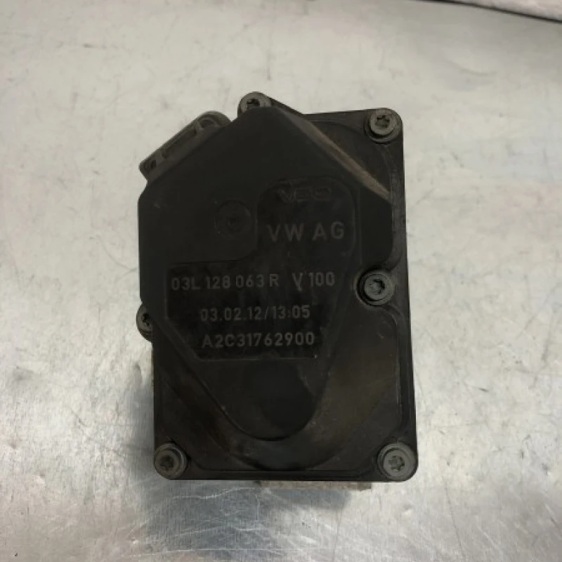 Clapeta de acceleratie / Volkswagen Passat B7 2012 / Motor, racire si evacuare