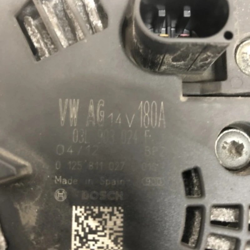 Alternator / Volkswagen Passat B7 2012 / Motor, racire si evacuare