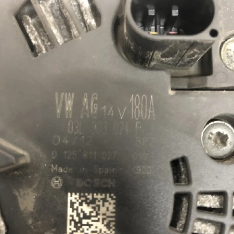 Alternator / Volkswagen Passat B7 2012 / Motor, racire si evacuare