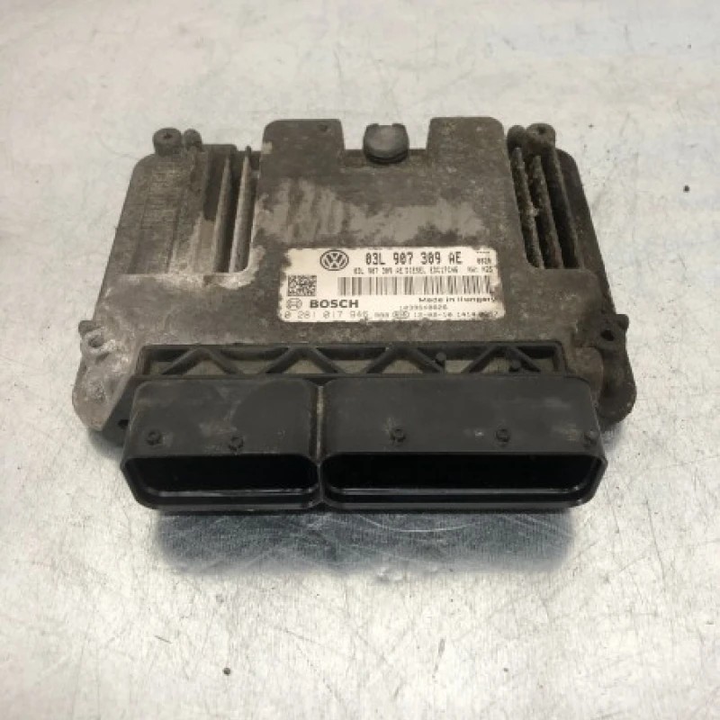 Calculator motor ecu Volkswagen Passat B7 2012