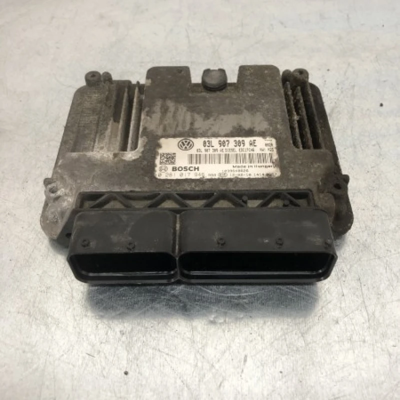Calculator motor ecu Volkswagen 