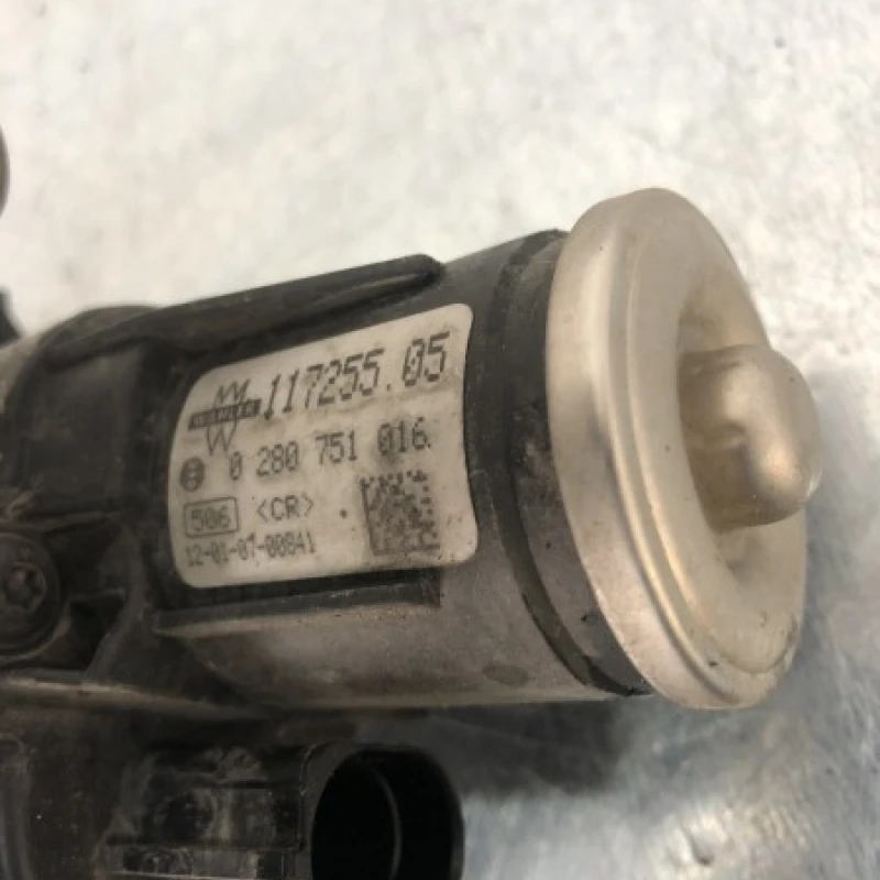 Racitor gaze EGR / Volkswagen Passat B7 2012 / Motor, racire si evacuare