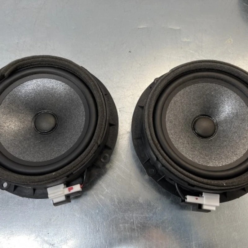 Boxa usa fata / Kia Sorento Sorento 2013 / Audio si electronice