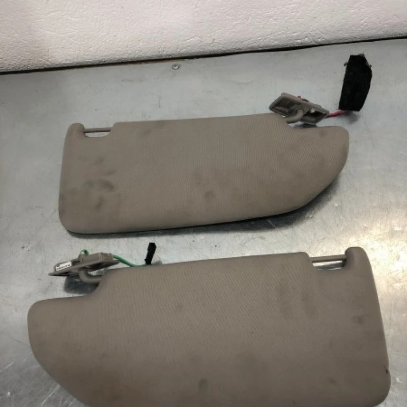 Parasolar stanga dreapta / Volvo V70 V70 2010 / Interior