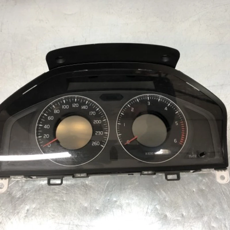 Ceas bord Volvo 