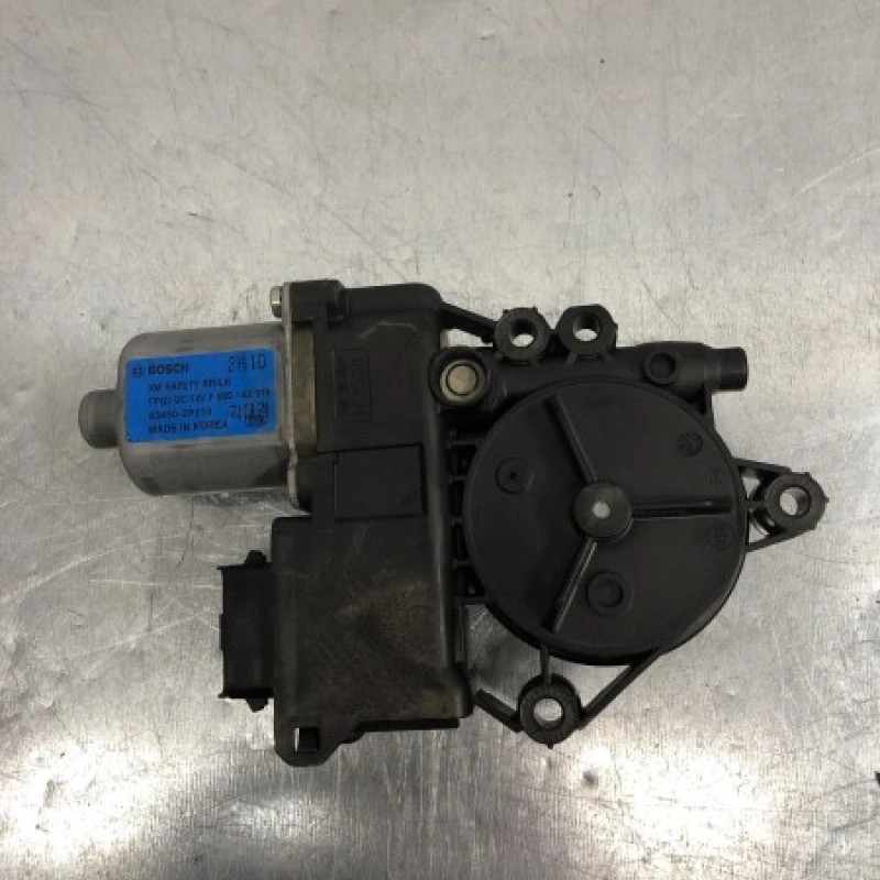 Motoras geam usa stanga spate / Kia Sorento Sorento 2013 / Caroserie, oglinzi si faruri