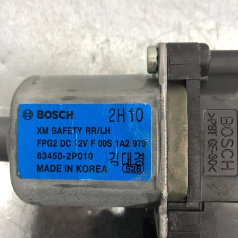 Motoras geam usa stanga spate / Kia Sorento Sorento 2013 / Caroserie, oglinzi si faruri