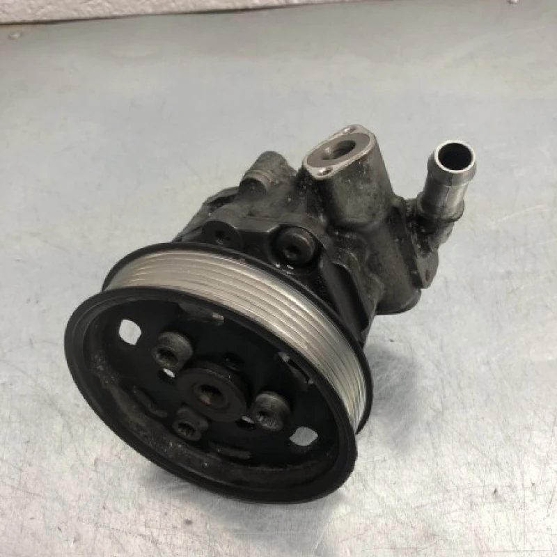 Pompa servo / Audi A4 B8 2009 / Directie si suspensie