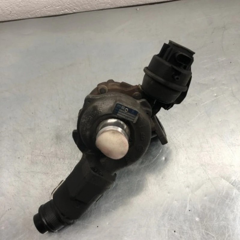 Turbosuflanta turbo turbina / Audi A4 B8 2009 / Motor, racire si evacuare