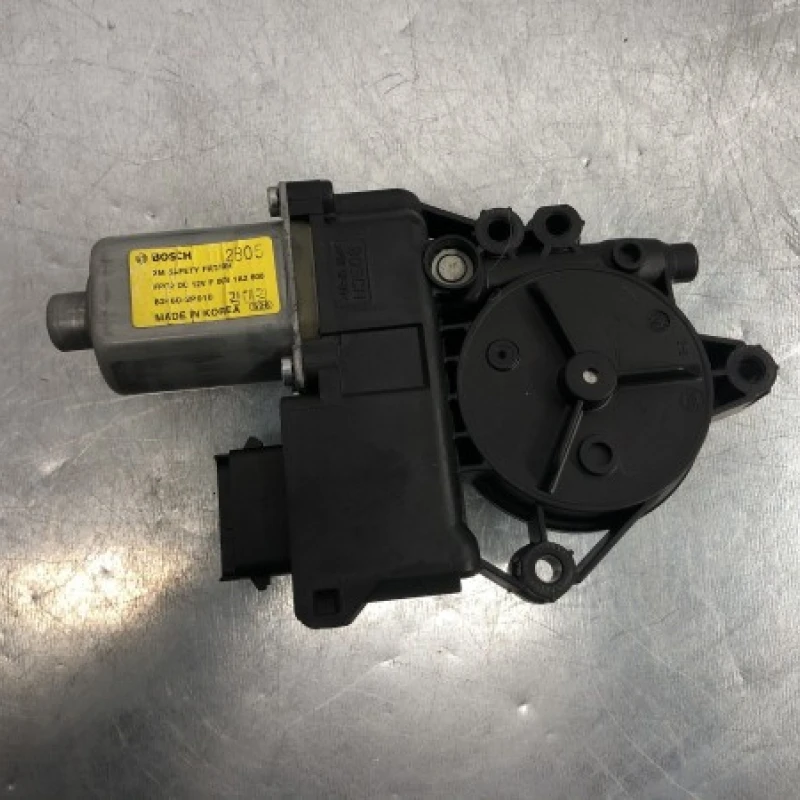 Motoras geam usa dreapta fata Kia 