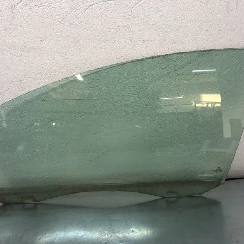 Geam stanga fata Volkswagen 