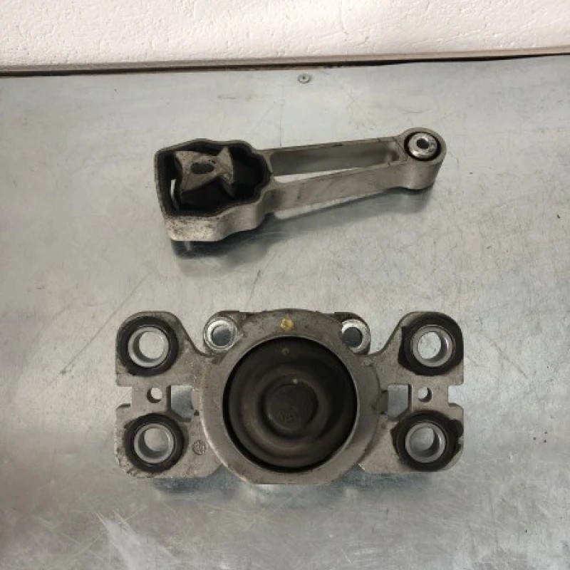 Suport tampon motor Volvo V70 V70 2010