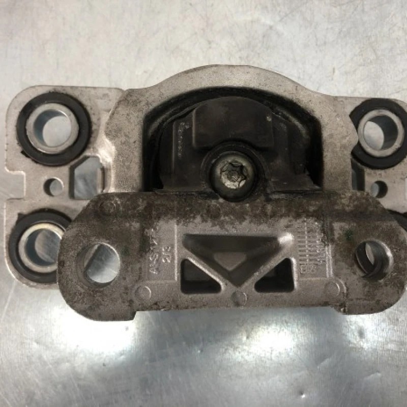 Suport tampon motor / Volvo V70 V70 2010 / Motor, racire si evacuare