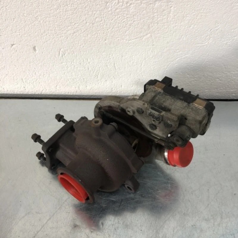 Turbosuflanta turbo turbina / Volvo V70 V70 2010 / Motor, racire si evacuare