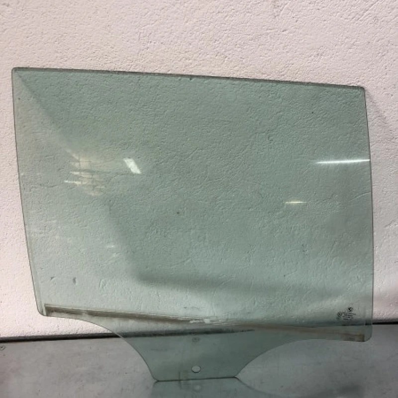Geam stanga spate BMW Seria 5 F11 2010