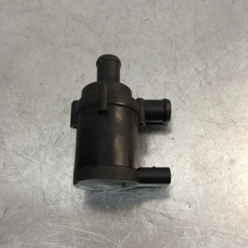 Pompa auxiliara recirculare apa / Volkswagen   2010 / Motor, racire si evacuare