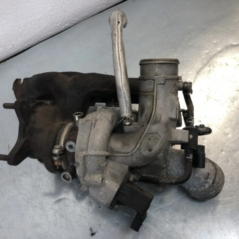 Turbosuflanta turbo turbina / Volkswagen   2010 / Motor, racire si evacuare