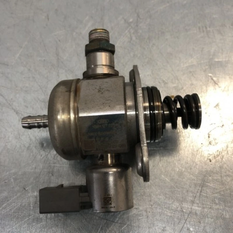 Pompa de injectie combustibil / Volkswagen   2010 / Motor, racire si evacuare