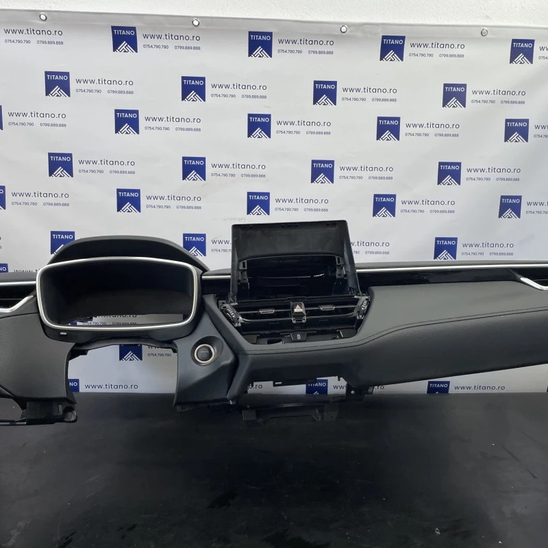 Plansa bord / Toyota Corolla Cross Corolla Cross 2023 / Interior