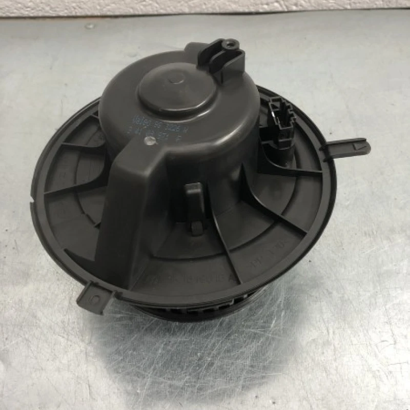 Ventilator aeroterma bord / Volkswagen   2010 / Climatizare