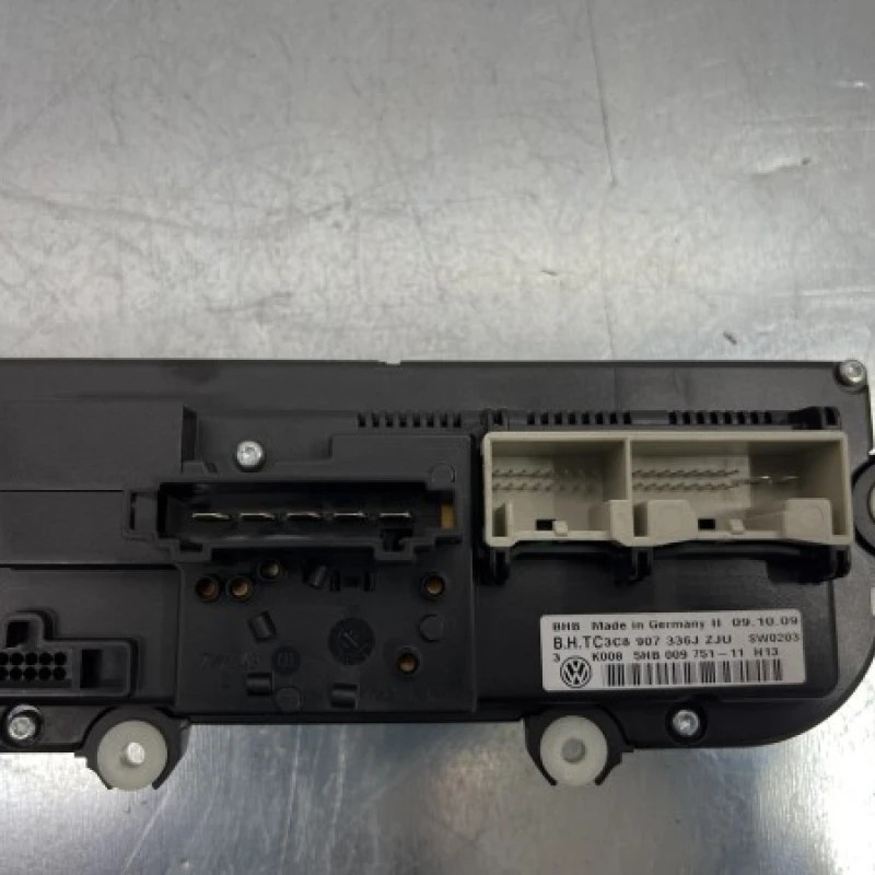 Panou climatronic / Volkswagen Golf MK6 2010 / Climatizare
