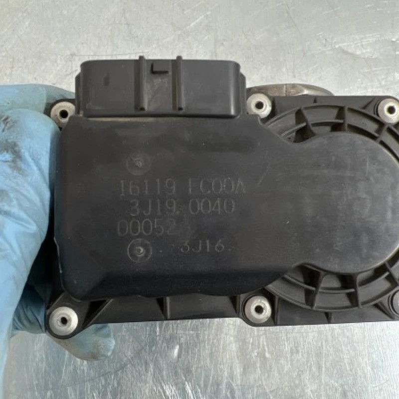Clapeta de acceleratie / Nissan Navara D40 2009 / Motor, racire si evacuare