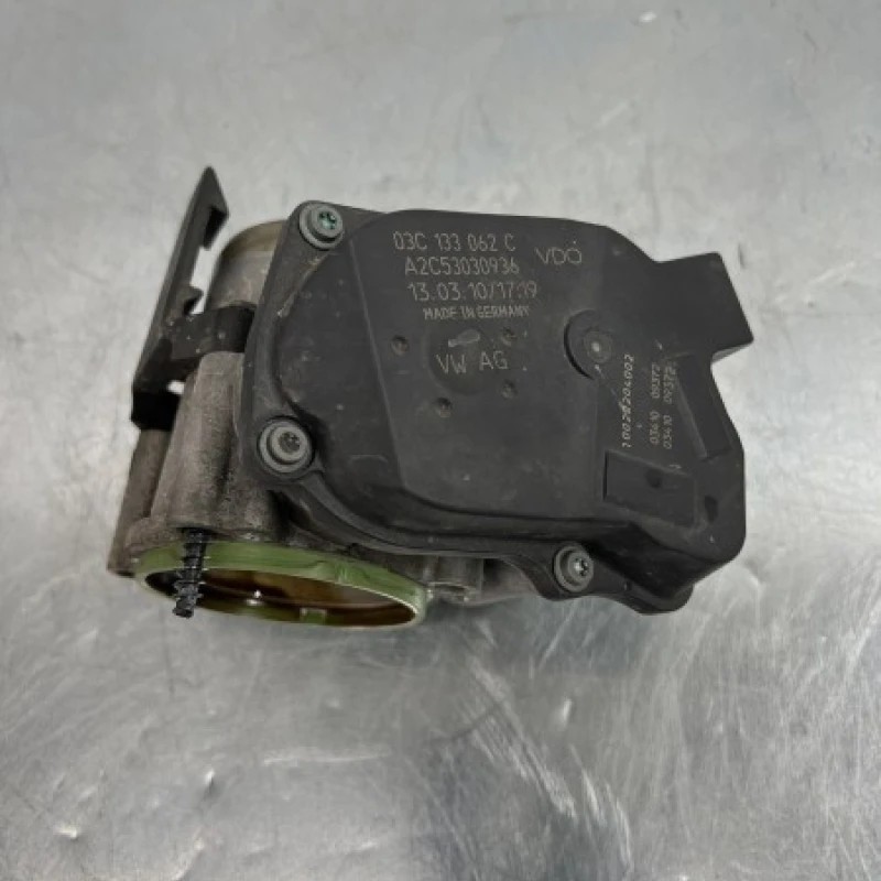Clapeta de acceleratie / Volkswagen Passat B7 2013 / Motor, racire si evacuare