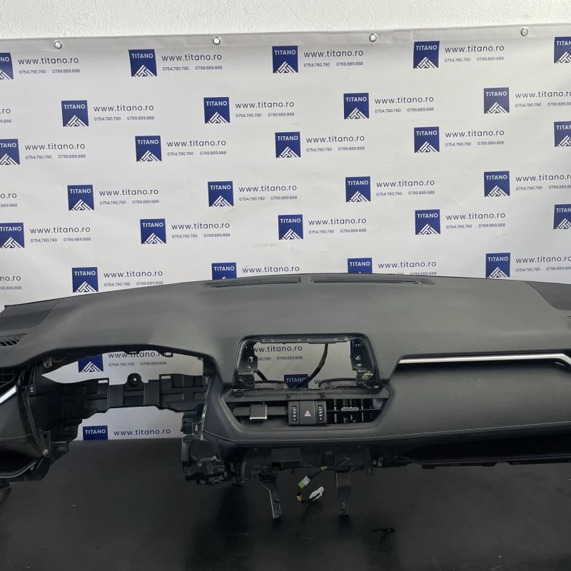 Plansa bord / Toyota Rav4 XA40 2020 / Interior