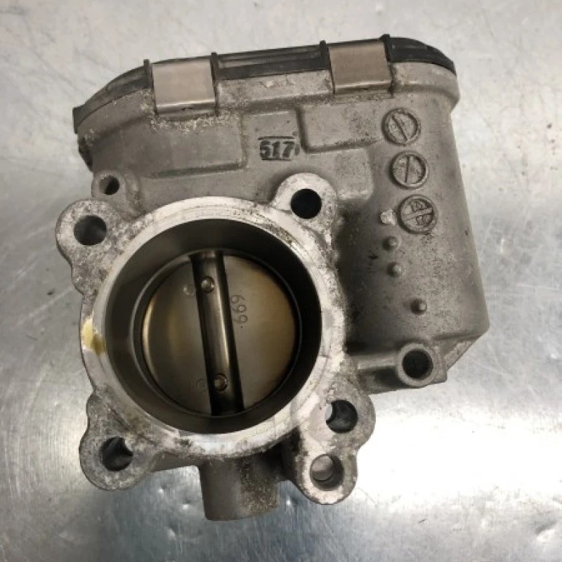 Clapeta de acceleratie / Ford Fiesta MK6 2011 / Motor, racire si evacuare