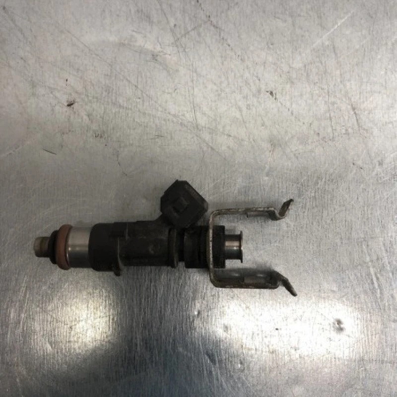 Injector Ford Fiesta MK6 2011