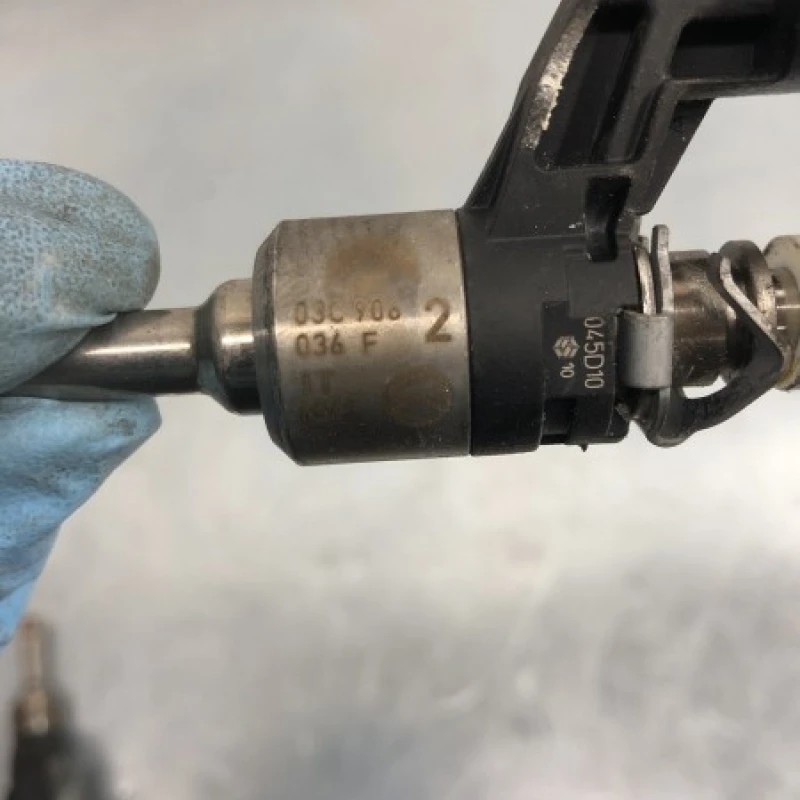 Injector / Skoda Octavia 2 1Z 2010 / Motor, racire si evacuare