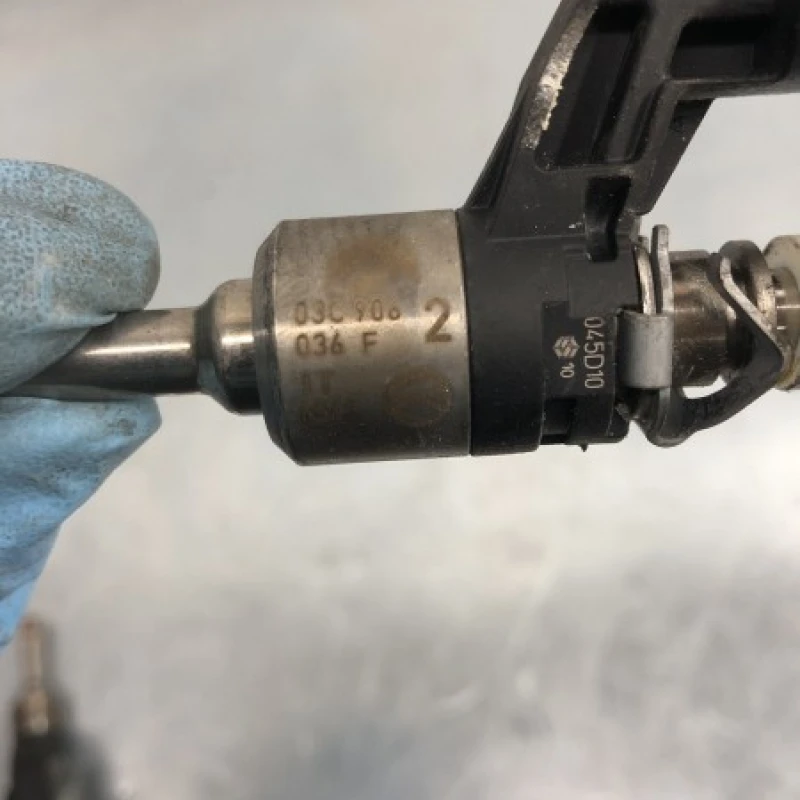Injector / Skoda Octavia 2 1Z 2010 / Motor, racire si evacuare