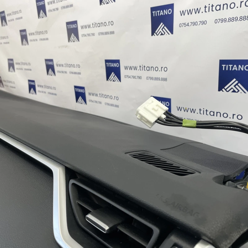 Plansa bord / Toyota Rav4 XA40 2020 / Interior