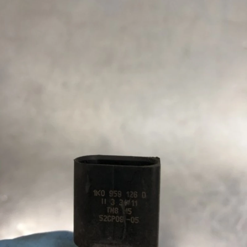 Senzor presiune AC / Volkswagen   2010 / Climatizare