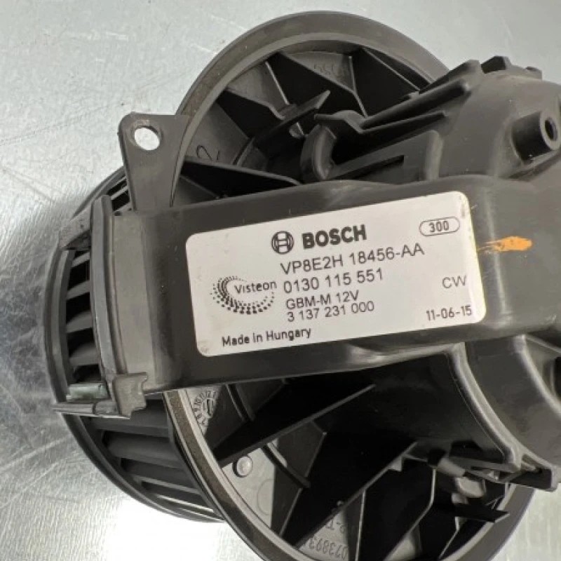 Ventilator aeroterma bord / Ford Fiesta MK6 2011 / Climatizare