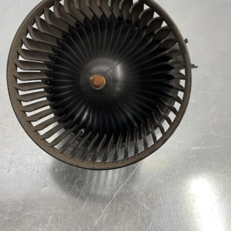 Ventilator aeroterma bord / Ford Fiesta MK6 2011 / Climatizare