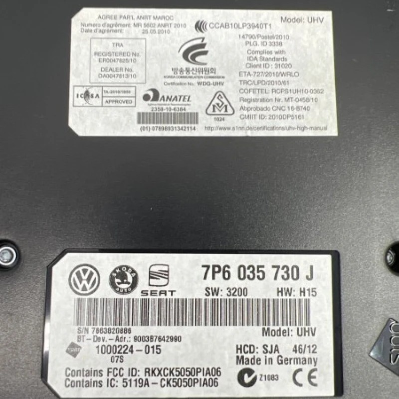 Modul bluthooth / Volkswagen Passat B7 2013 / Audio si electronice