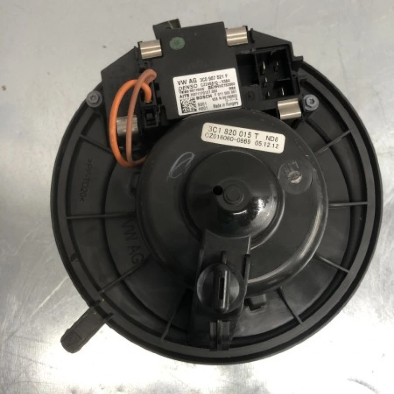 Ventilator aeroterma bord / Volkswagen Passat B7 2013 / Climatizare