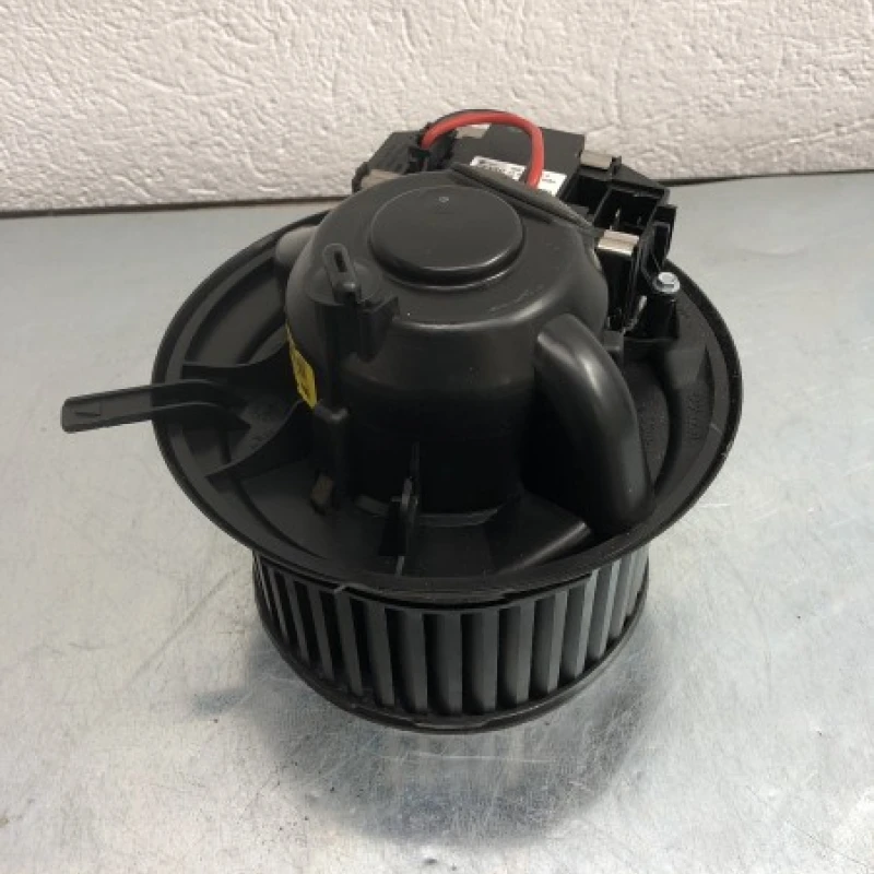 Ventilator aeroterma bord / Volkswagen   2010 / Climatizare
