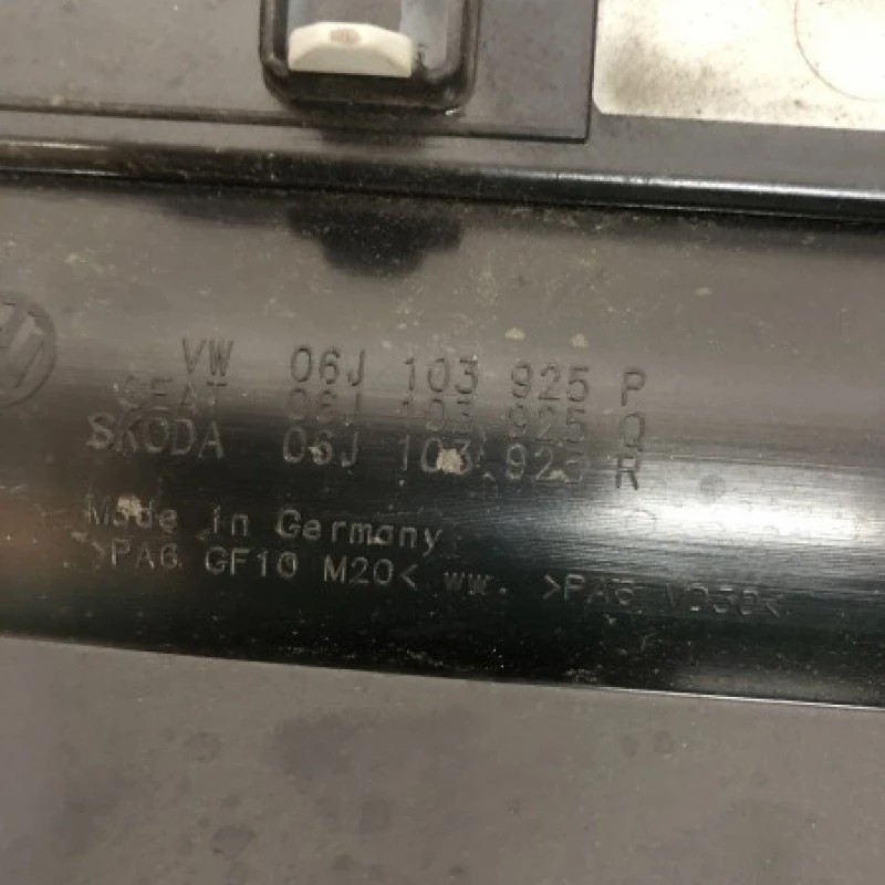 Capac motor / Volkswagen Golf MK6 2010 / Motor, racire si evacuare