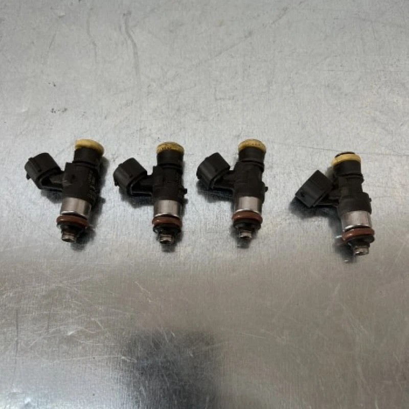 Injector Volkswagen Passat B7 2013