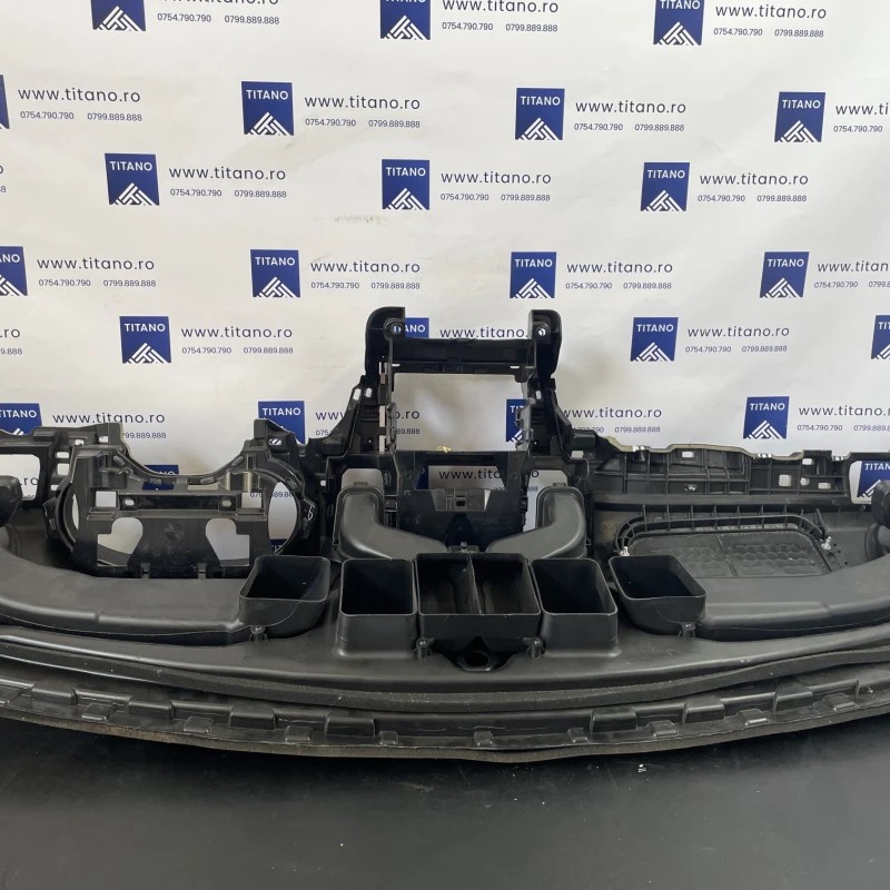 Plansa bord / Mercedes-Benz M Class W166 2012 / Interior