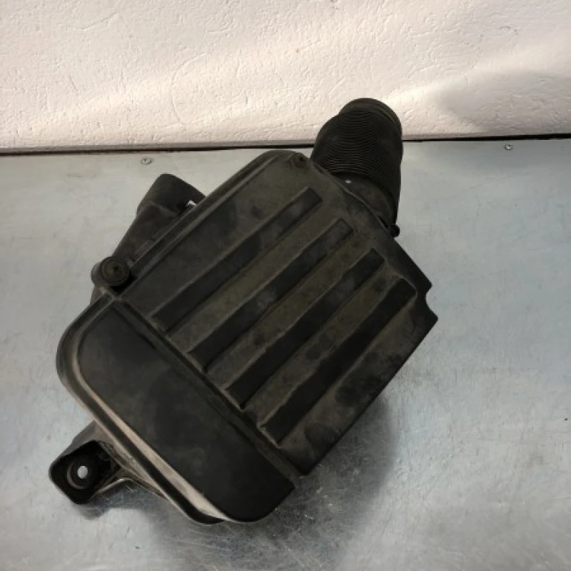 Carcasa filtru aer / Volkswagen   2010 / Motor, racire si evacuare