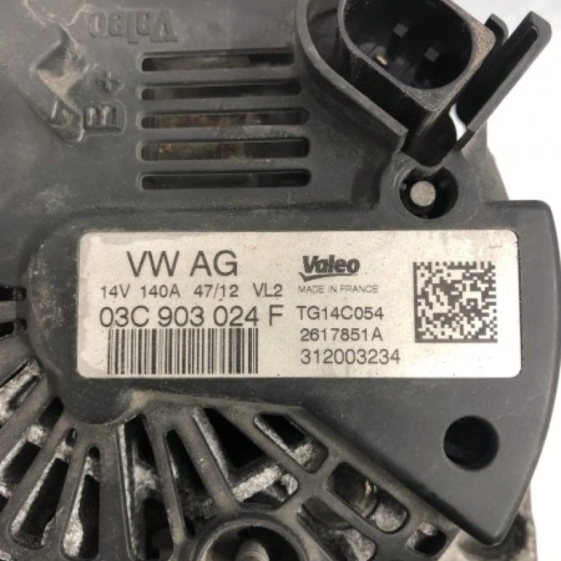 Alternator / Volkswagen Passat B7 2013 / Motor, racire si evacuare