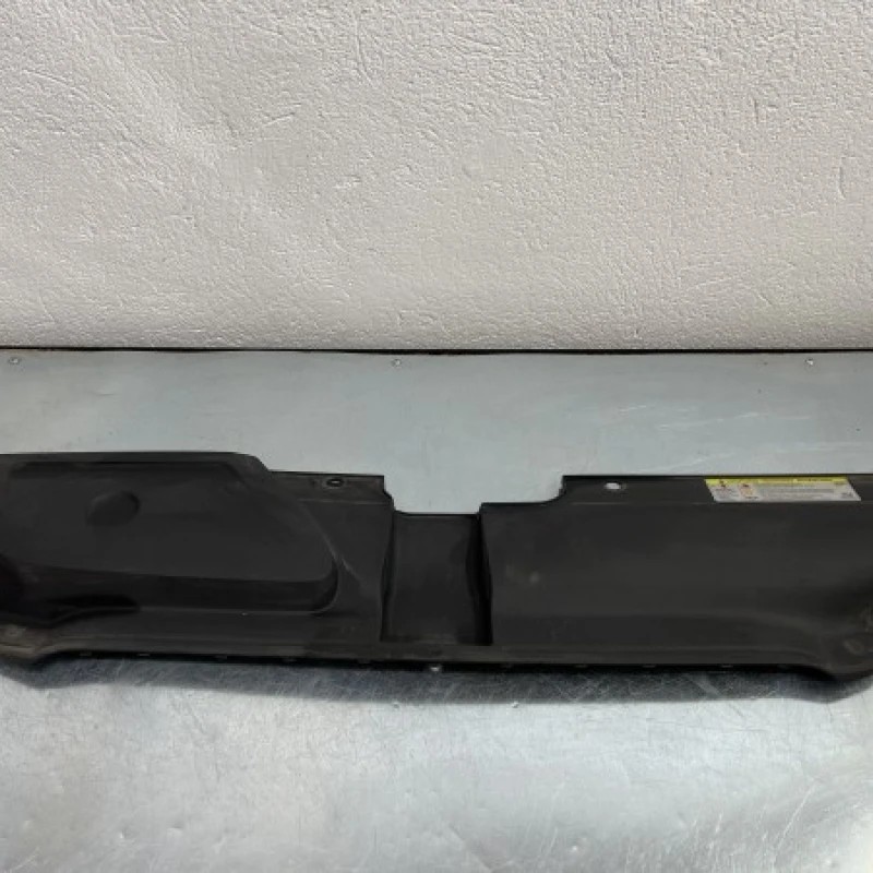 Protectie radiatoare / Audi A4 B8 facelift 2015 / Caroserie, oglinzi si faruri