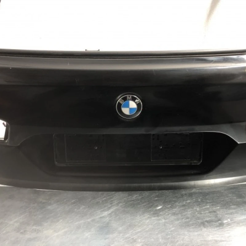 Haion / BMW Seria 5 F11 2013 / Caroserie, oglinzi si faruri